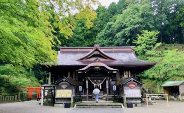 「温泉神社」は、いわき湯本温泉観光の拠点。けれど、目に見えるものが真実ではない。